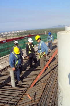  - elementos structurales de concreto, reforzamiento en base a fibra de carbono