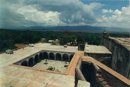  - renta de herramientas,restauración monasterio amacueca